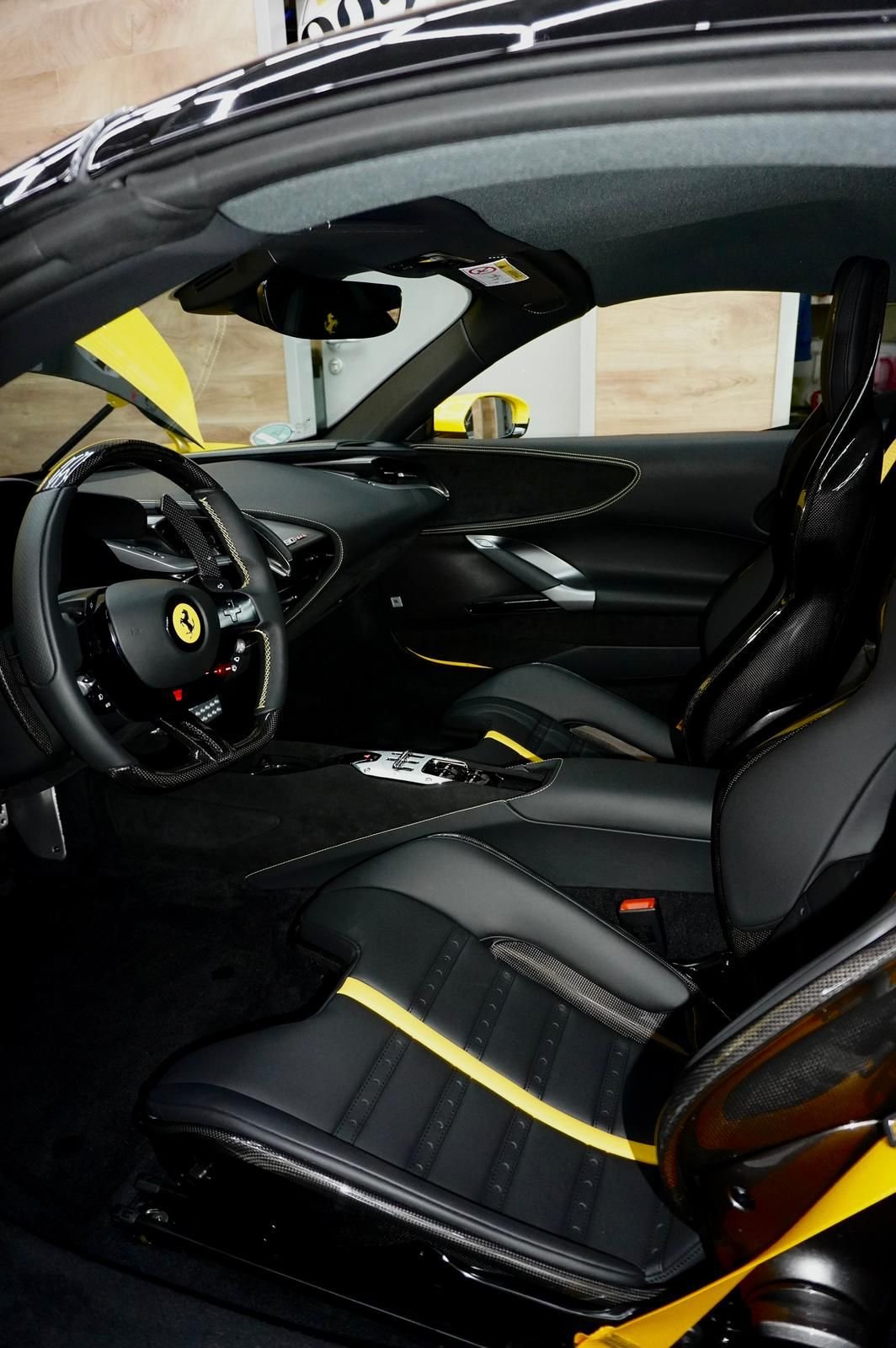 Ferrari SF90 Spider — photo 7